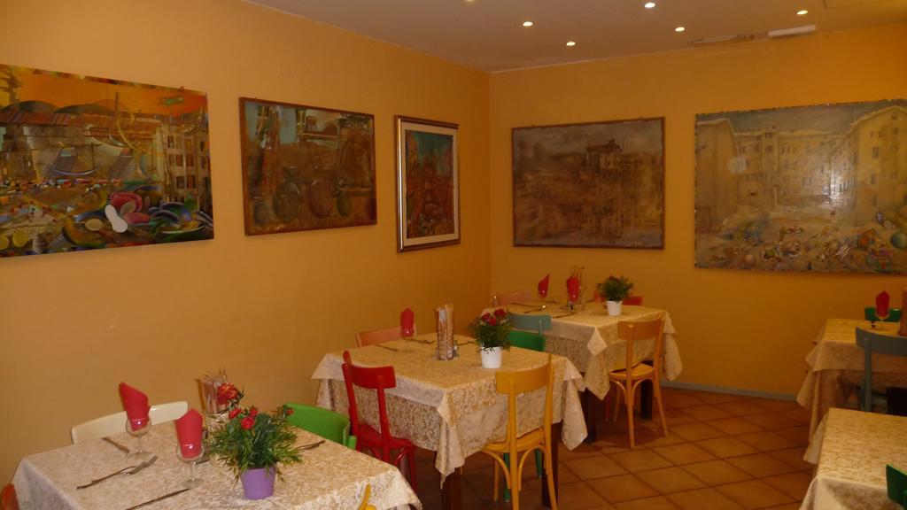 Albergo Ristorante Corsini بافولو نيل فرينانو المظهر الخارجي الصورة