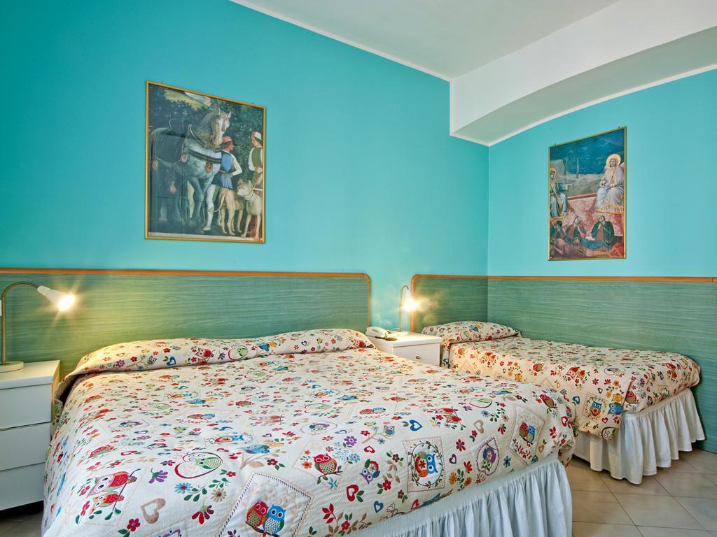 Albergo Ristorante Corsini بافولو نيل فرينانو الغرفة الصورة
